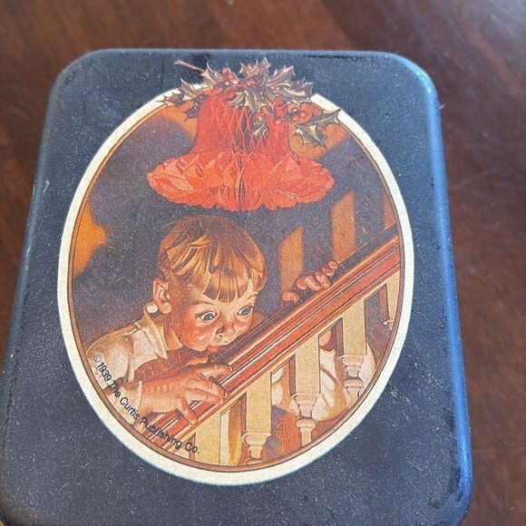 Vintage 1939 Saturday evening post Christmas tin - Picture 4 of 7
